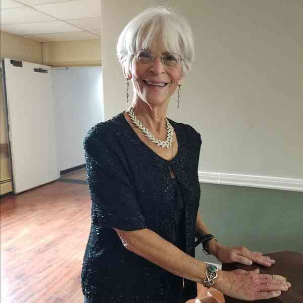 Esther Molly Kaufmann photo 1