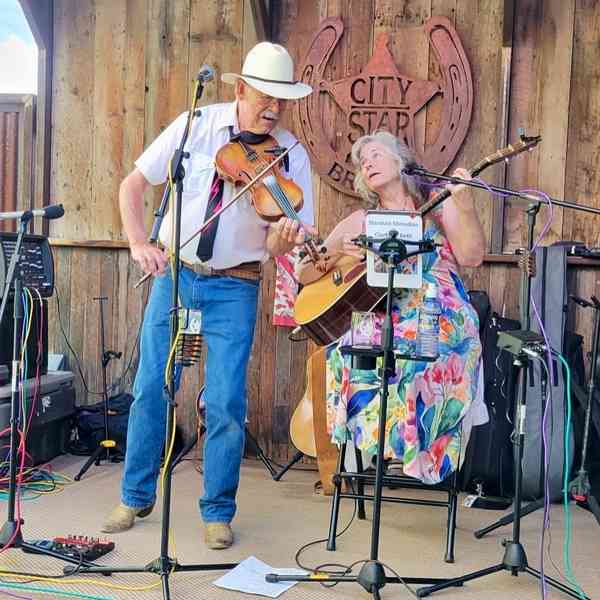 Stardust Melodies With Beth and Clarke photo 1